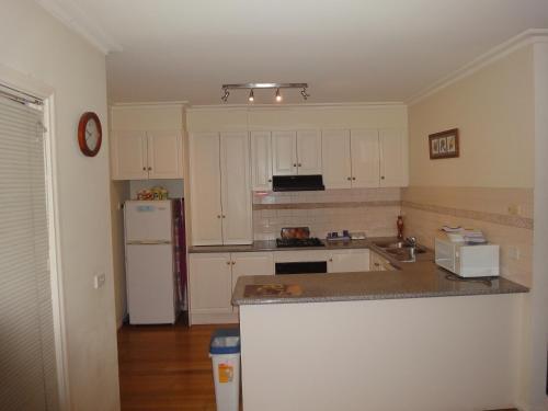 Moonee Valley Views Aparthotel เมลเบิร์น ภายนอก รูปภาพ